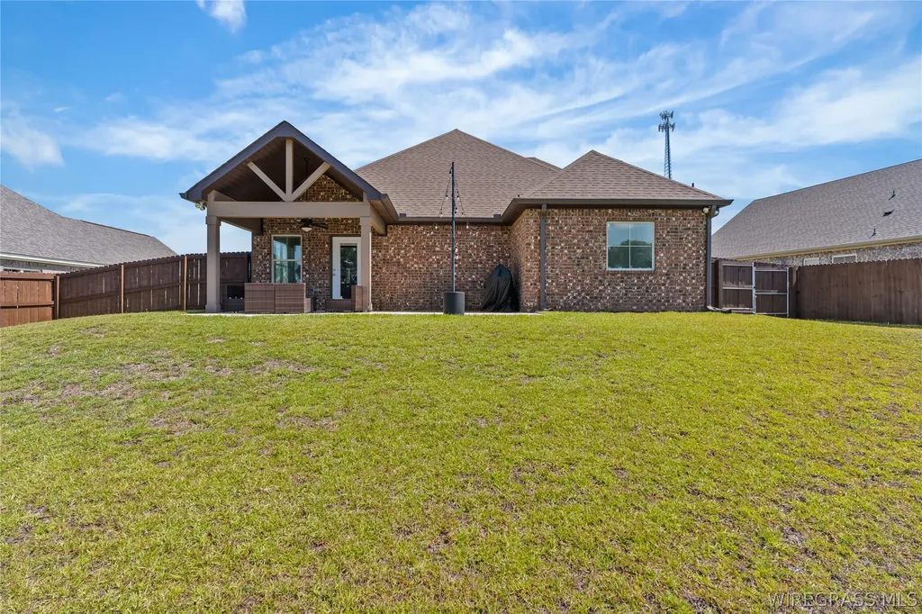 105 Hunters Hill Way Enterprise AL 36330