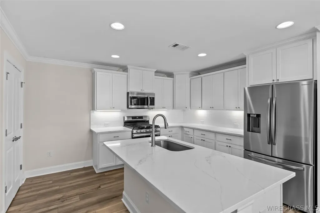 105 Hunters Hill Way Enterprise AL 36330