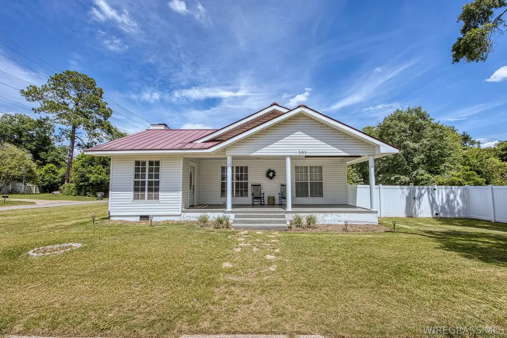 101 S Johnson Street Samson AL 36477