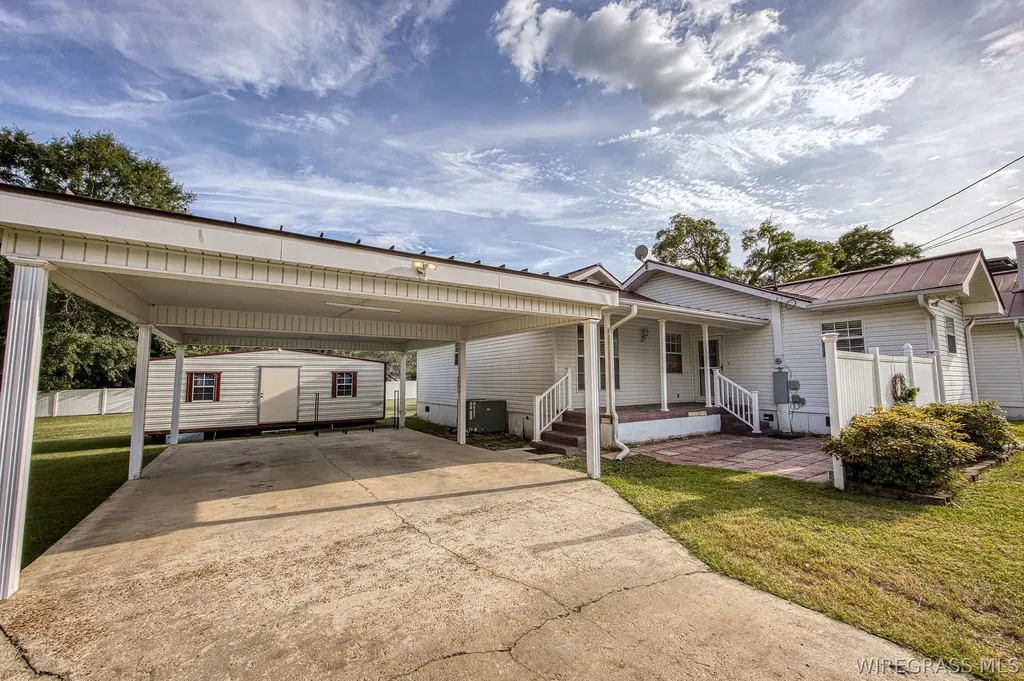 101 S Johnson Street Samson AL 36477