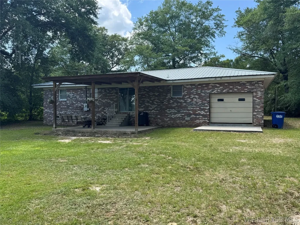 5000 Seales Lane Red Level AL 36474