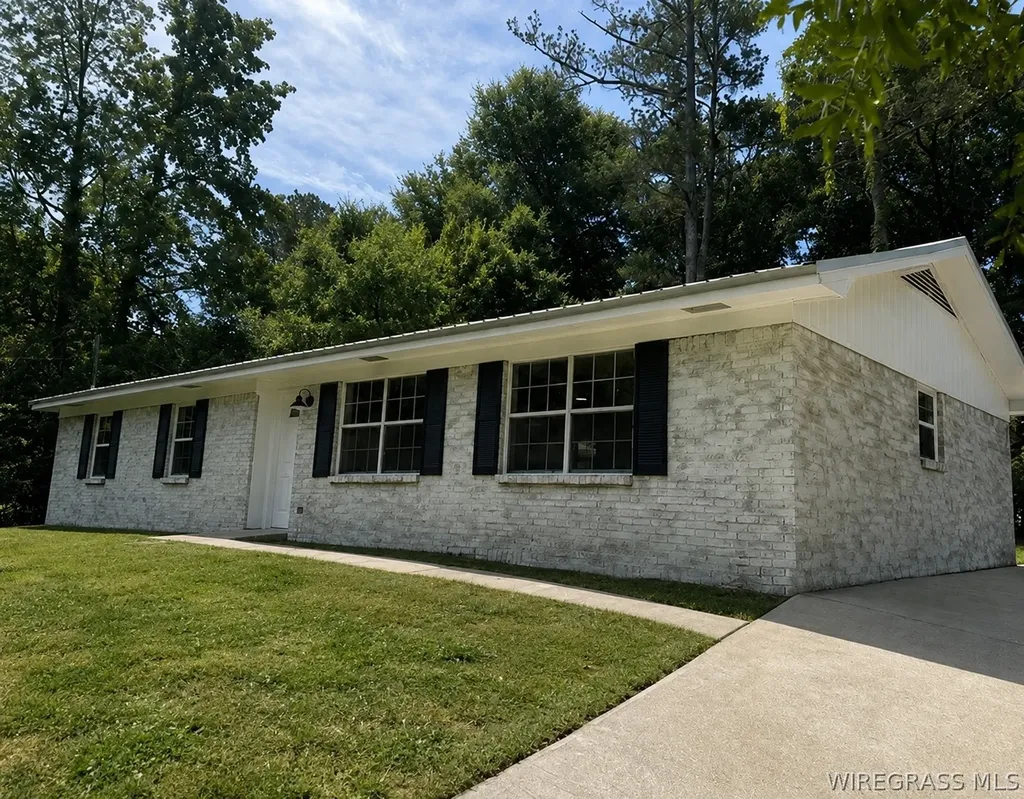 5 Vita Street Daleville AL 36322