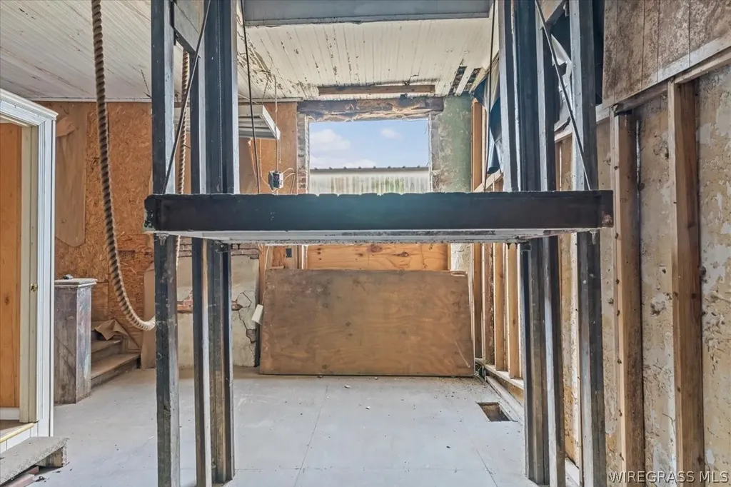 217 Court Avenue Elba AL 36323