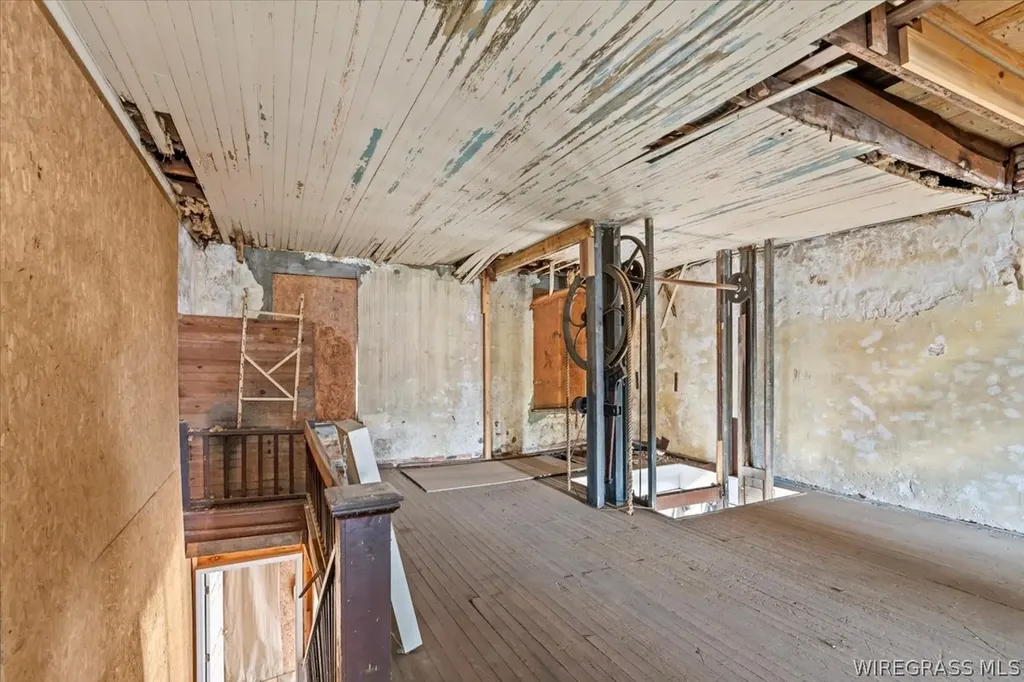 217 Court Avenue Elba AL 36323