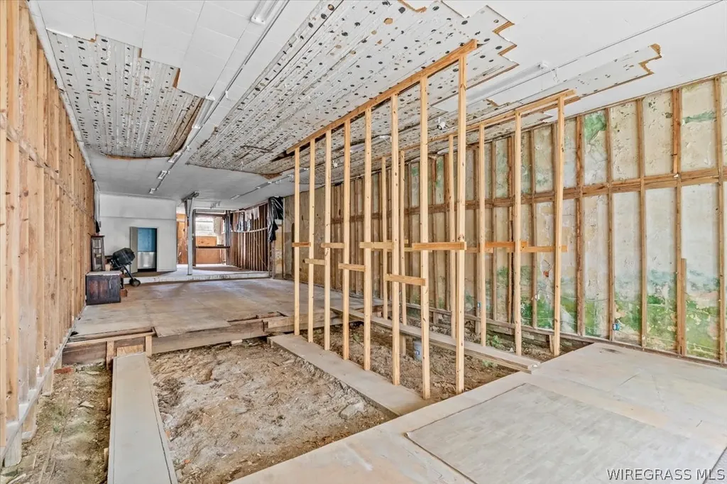 217 Court Avenue Elba AL 36323
