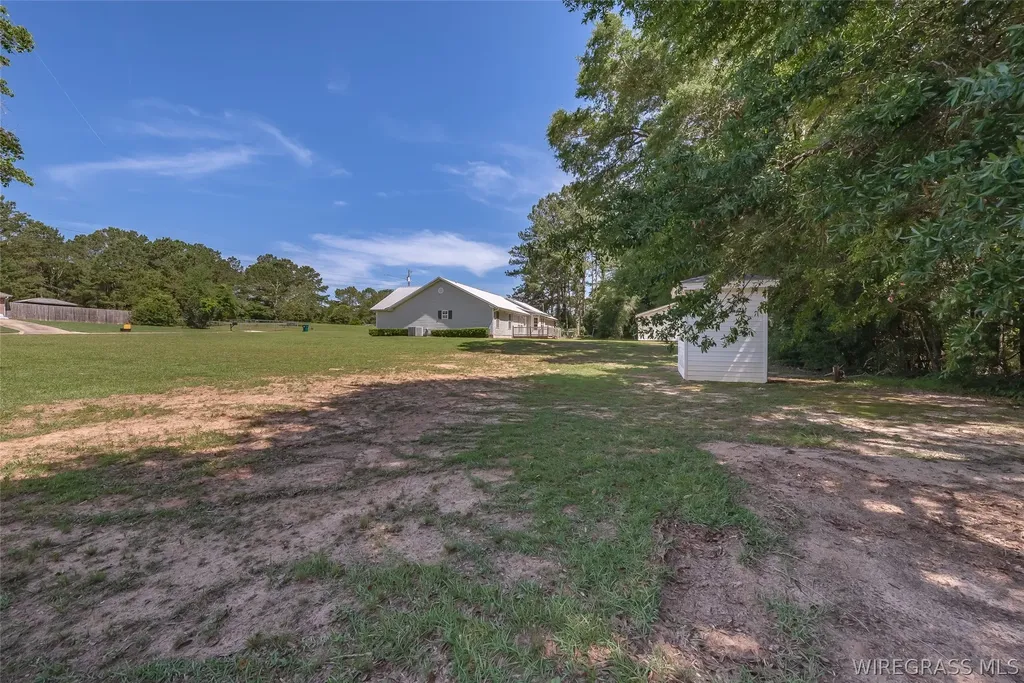 240 Foxbrier Drive Ozark AL 36360
