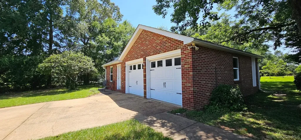 3672 Andrews Avenue Ozark AL 36360