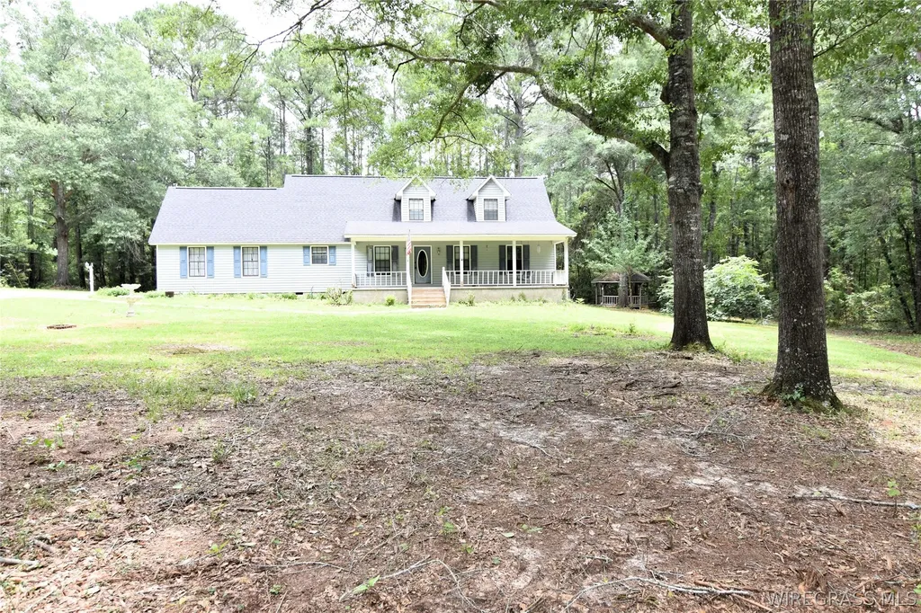233 Rebecca Lane Ozark AL 36360