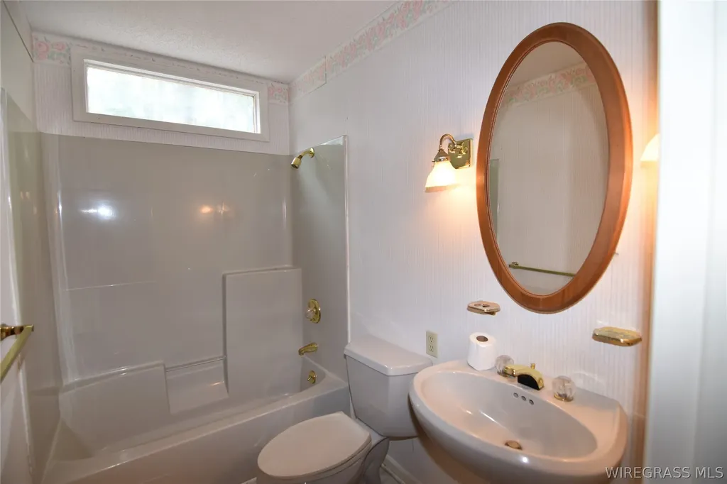 233 Rebecca Lane Ozark AL 36360
