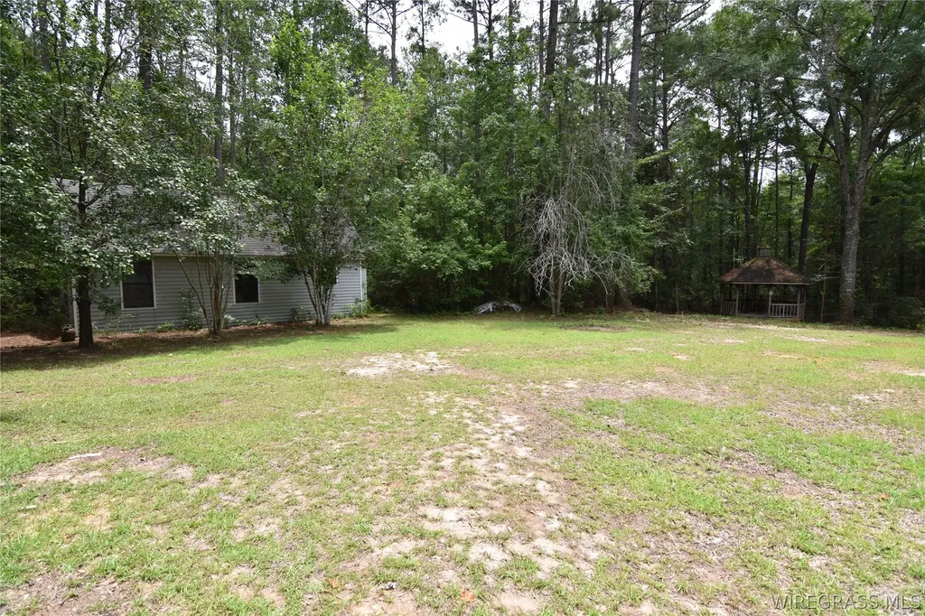 233 Rebecca Lane Ozark AL 36360