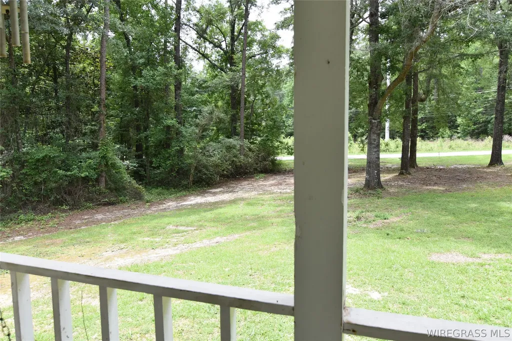 233 Rebecca Lane Ozark AL 36360