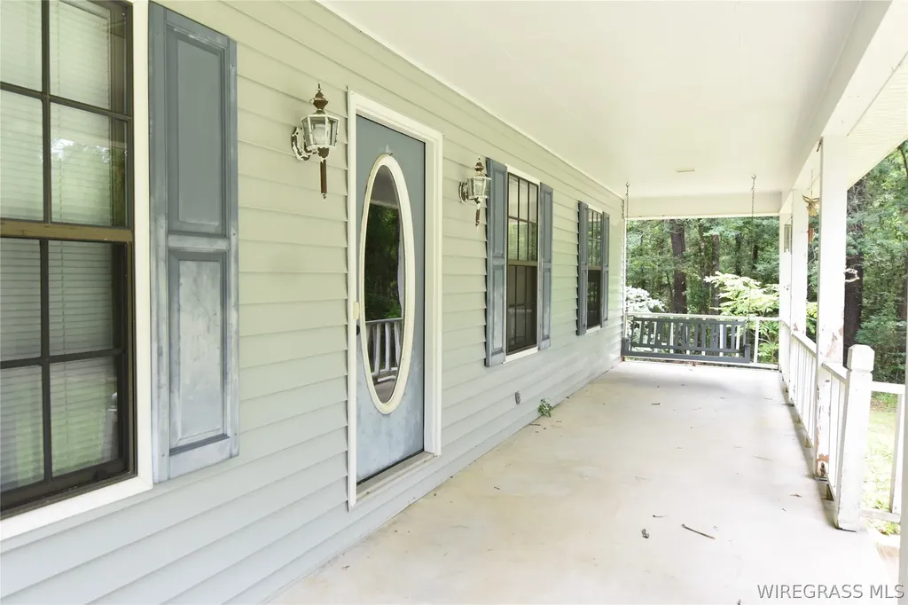 233 Rebecca Lane Ozark AL 36360