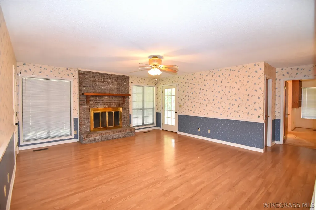 233 Rebecca Lane Ozark AL 36360