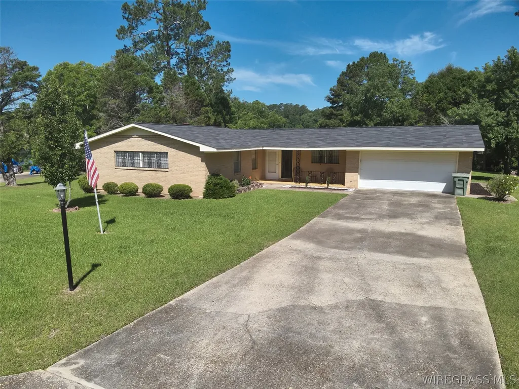 262 Cherry Lane Ozark AL 36360
