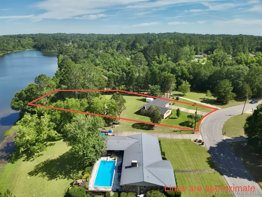262 Cherry Lane Ozark AL 36360