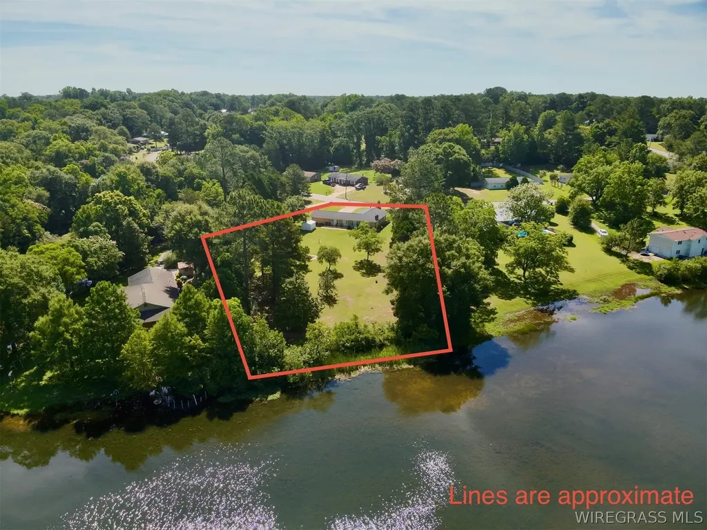262 Cherry Lane Ozark AL 36360