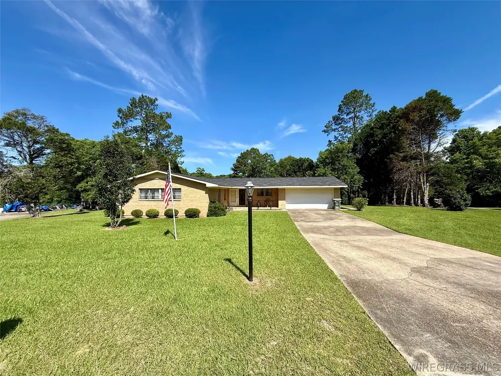 262 Cherry Lane Ozark AL 36360