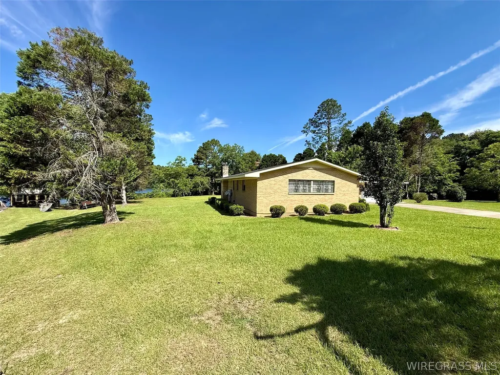 262 Cherry Lane Ozark AL 36360