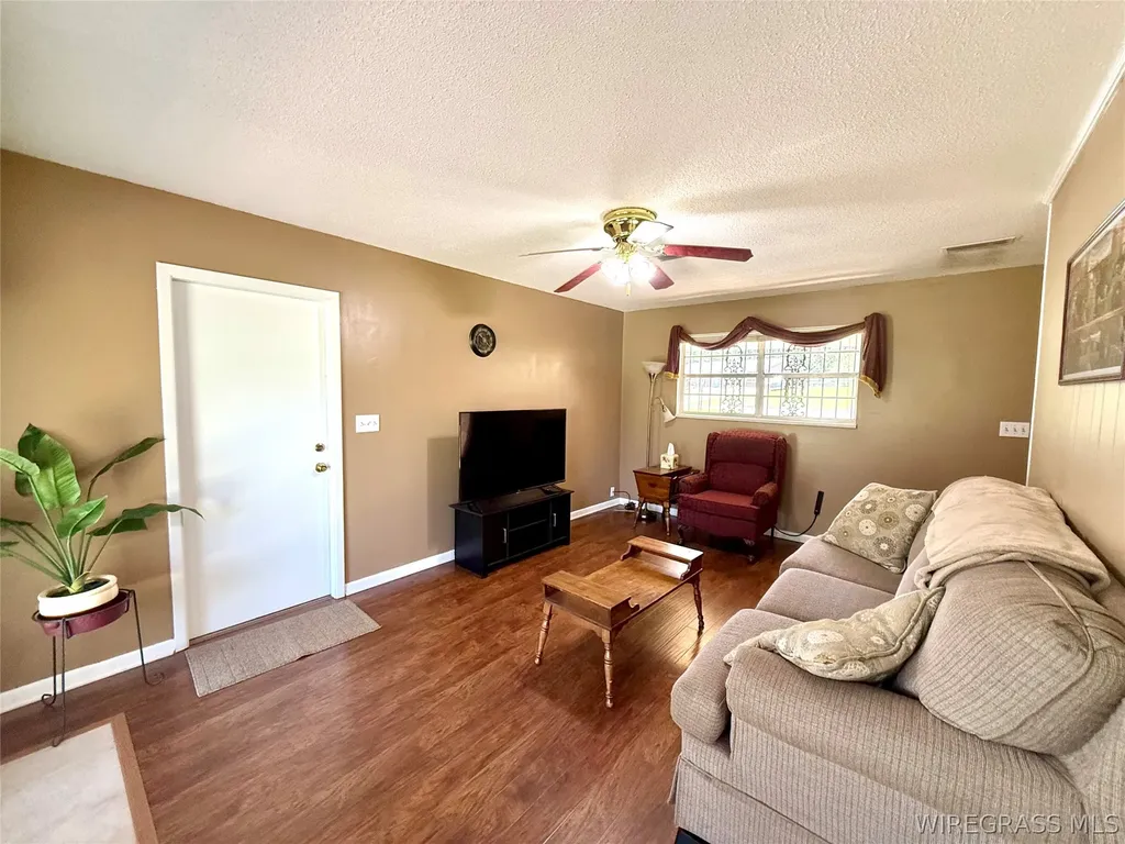 262 Cherry Lane Ozark AL 36360
