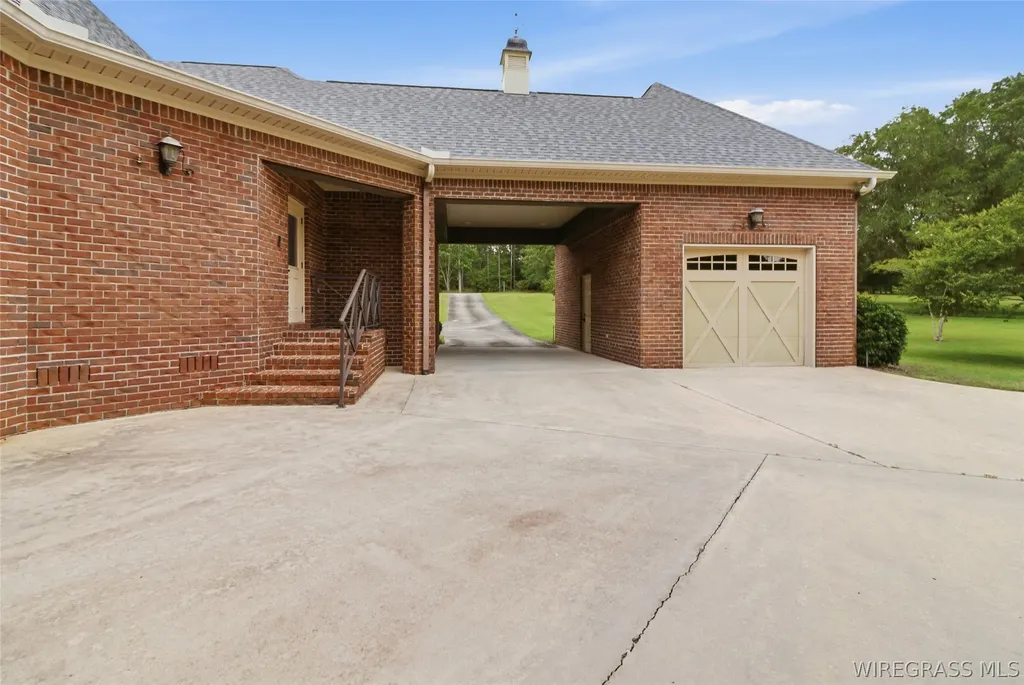208 Thornberry Place Ashford AL 36312