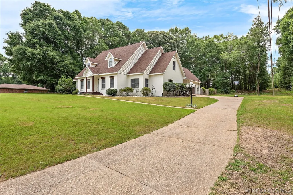 92 Laurel Breeze Drive Enterprise AL 36330