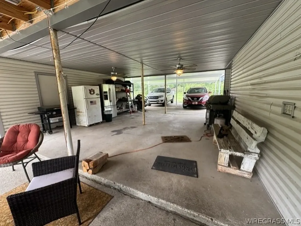5781 State Line Road Cottonwood AL 36320