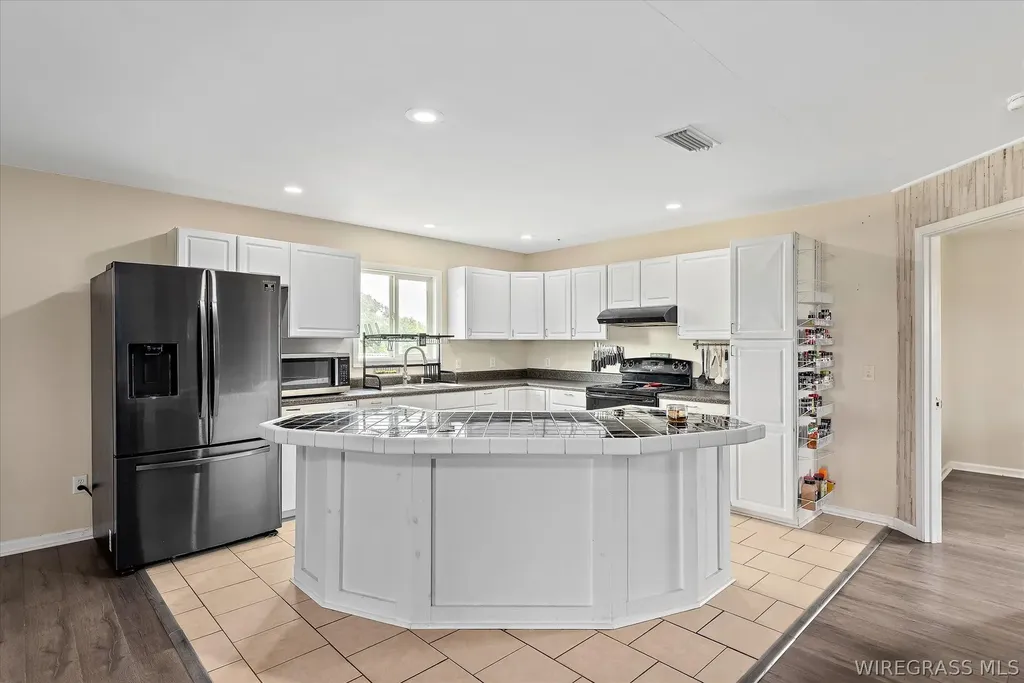 2639 County Road 6 Headland AL 36345