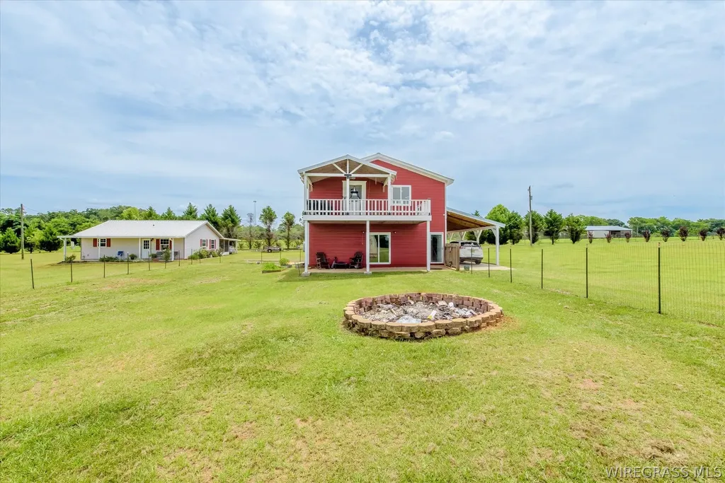 2639 County Road 6 Headland AL 36345