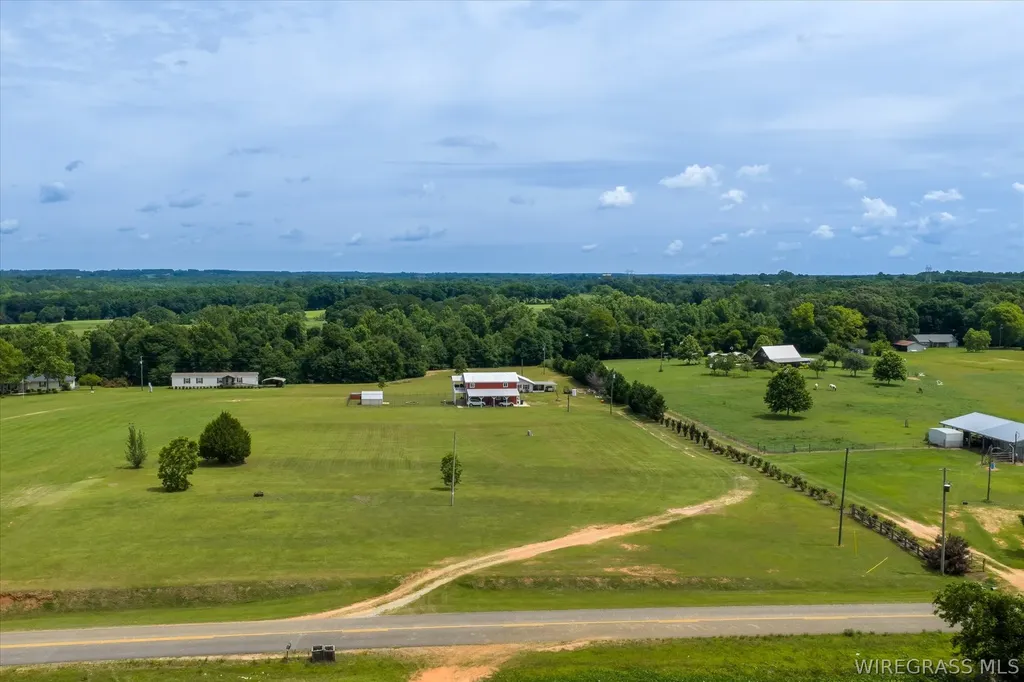 2639 County Road 6 Headland AL 36345