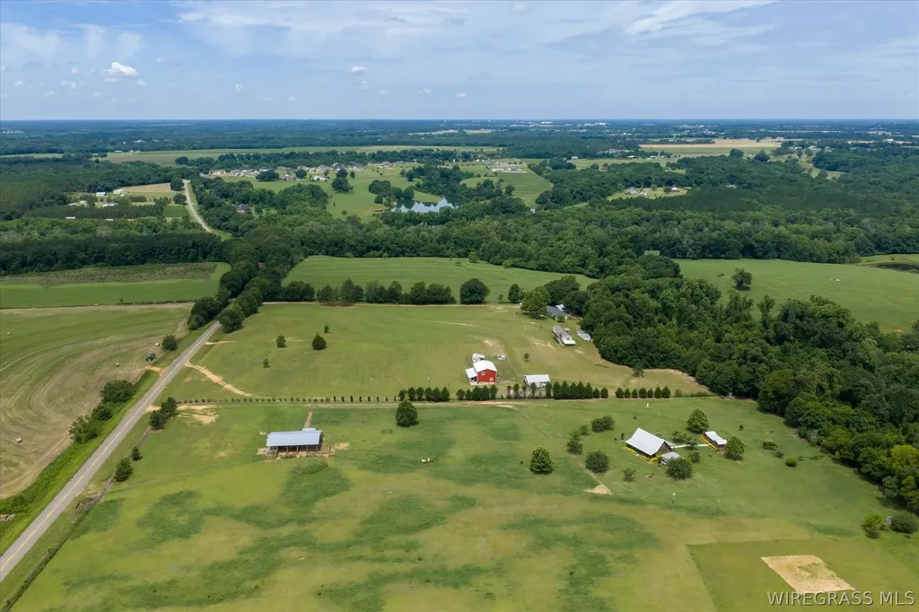 2639 County Road 6 Headland AL 36345