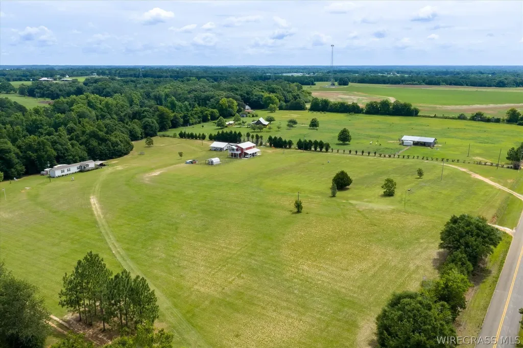 2639 County Road 6 Headland AL 36345