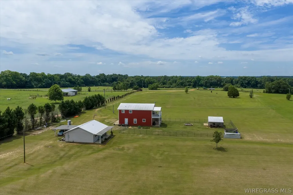 2639 County Road 6 Headland AL 36345