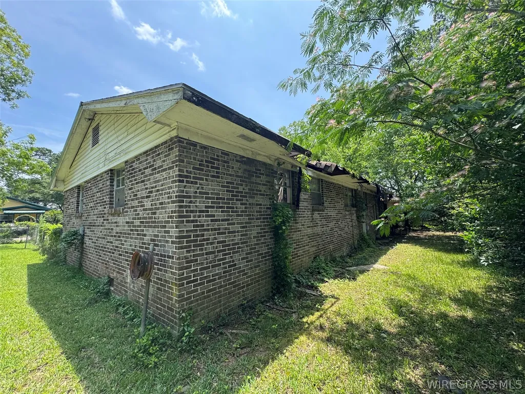 1202 Tacoma Street Dothan AL 36303