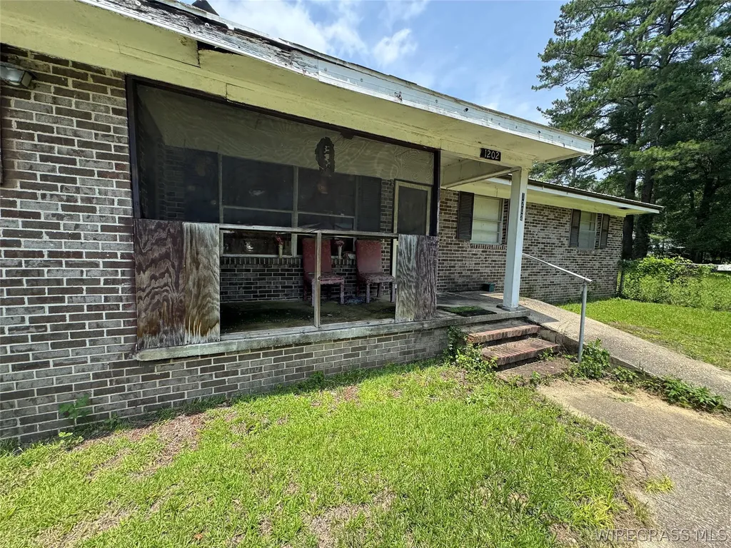 1202 Tacoma Street Dothan AL 36303