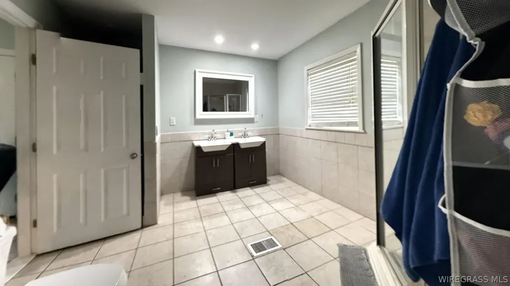 909 Crawford Avenue Enterprise AL 36330