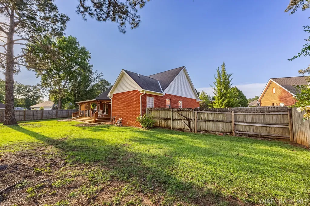 107 Fox Lair Court Dothan AL 36305