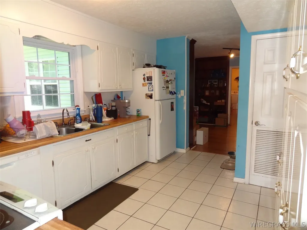 27 Andrews Drive Daleville AL 36322