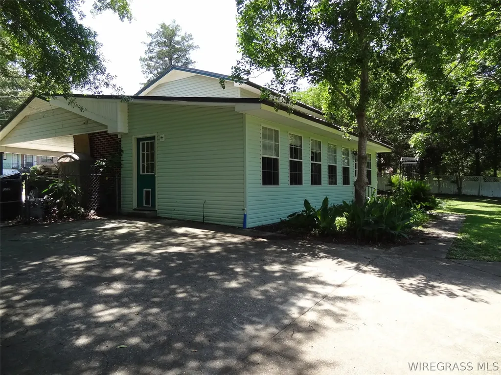 27 Andrews Drive Daleville AL 36322