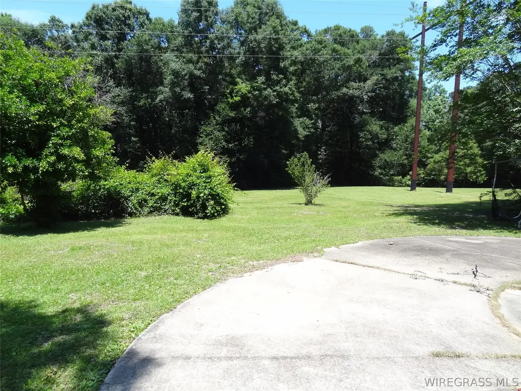 27 Andrews Drive Daleville AL 36322