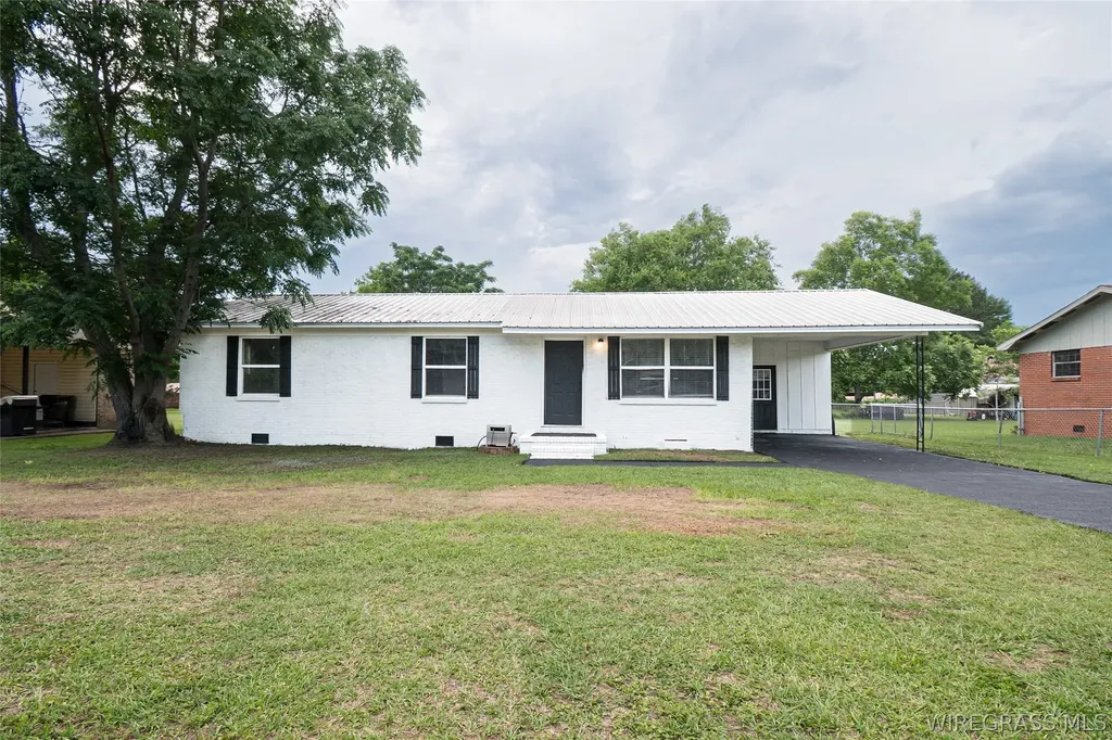 213 Rock Creek Road Headland AL 36345