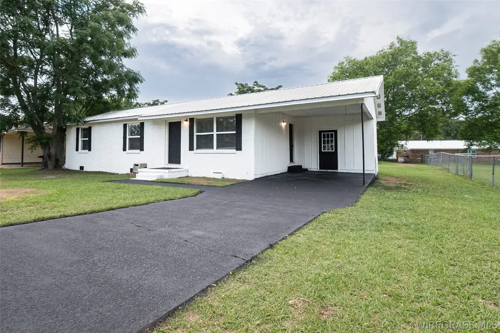 213 Rock Creek Road Headland AL 36345