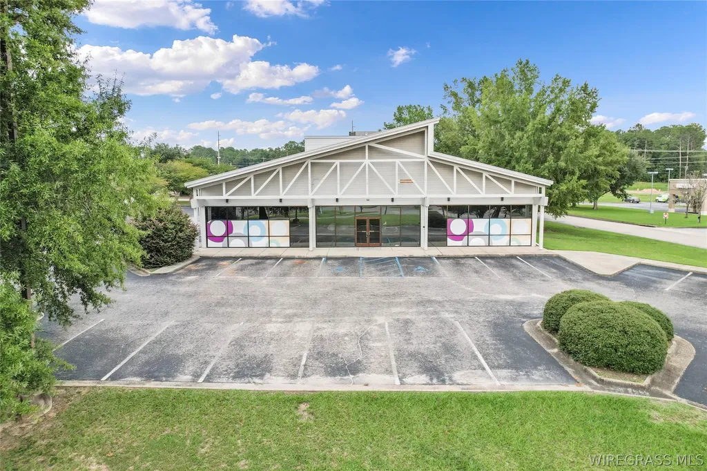 200 Buyers Drive Dothan AL 36303