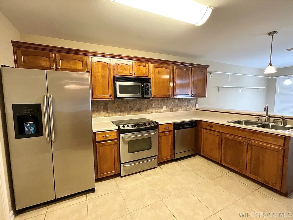 510 E Church Street New Brockton AL 36351