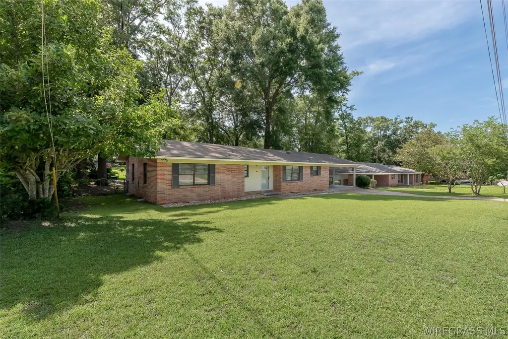 101 Laurel Circle Enterprise AL 36330