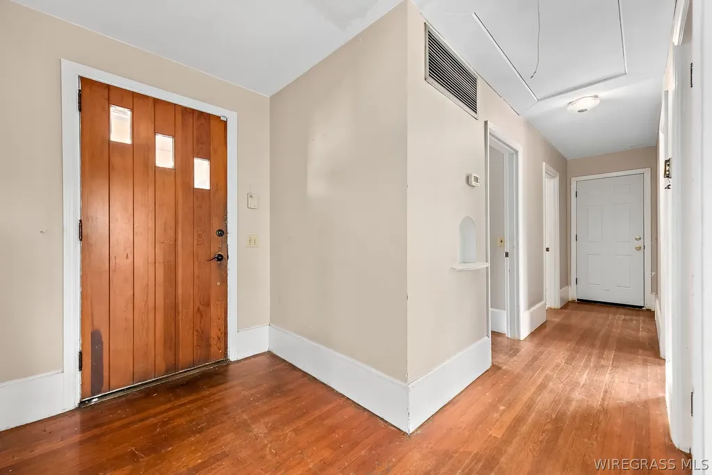 561 Davis Street E Elba AL 36323