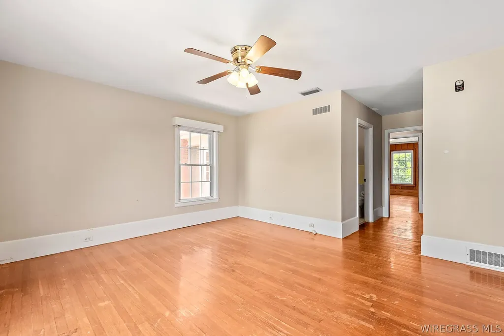 561 Davis Street E Elba AL 36323