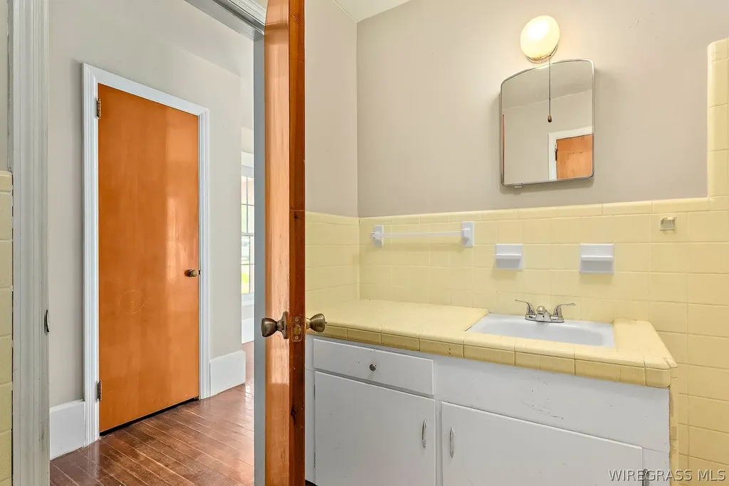 561 Davis Street E Elba AL 36323