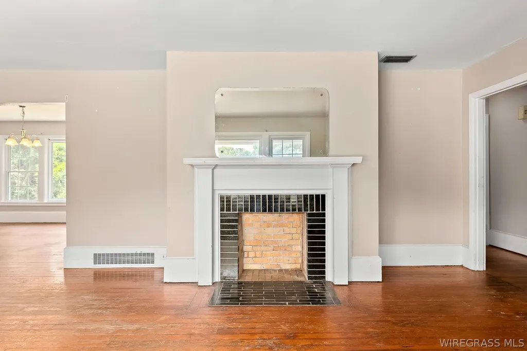 561 Davis Street E Elba AL 36323