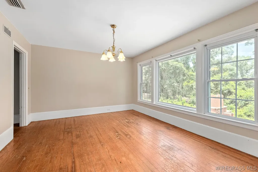 561 Davis Street E Elba AL 36323