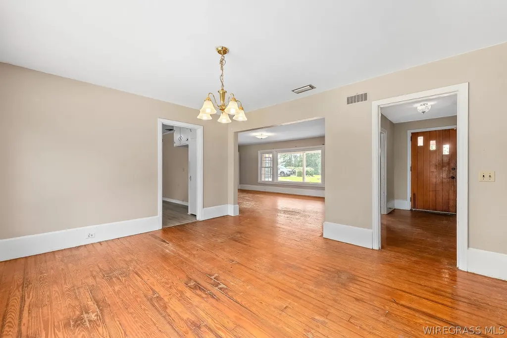 561 Davis Street E Elba AL 36323
